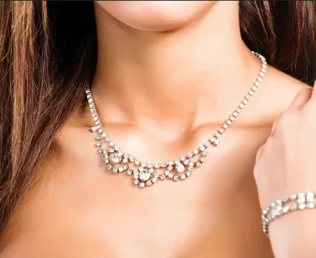 Colgantes elegantes (mujer)